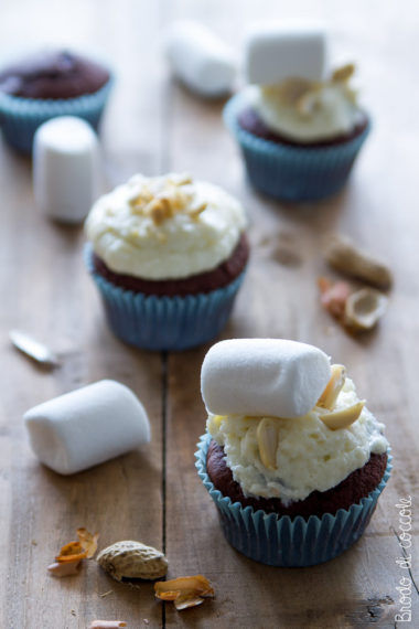 Cupcake con arachidi e crema di marshmallow