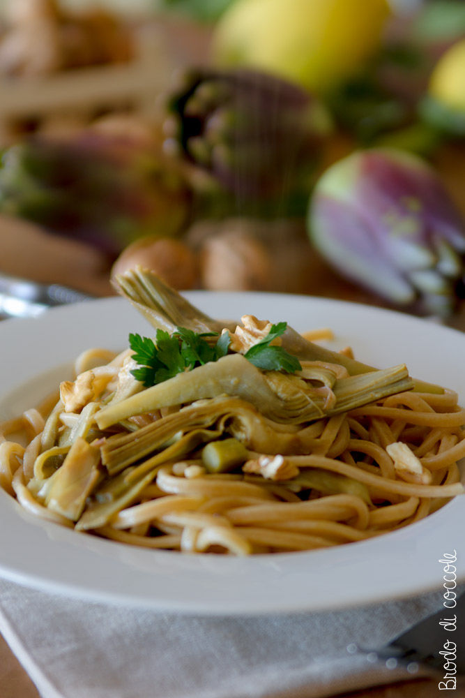 Pasta con carciofi e noci