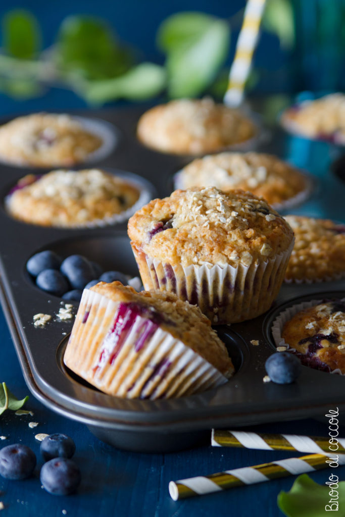 Muffin integrali con mirtilli e avena