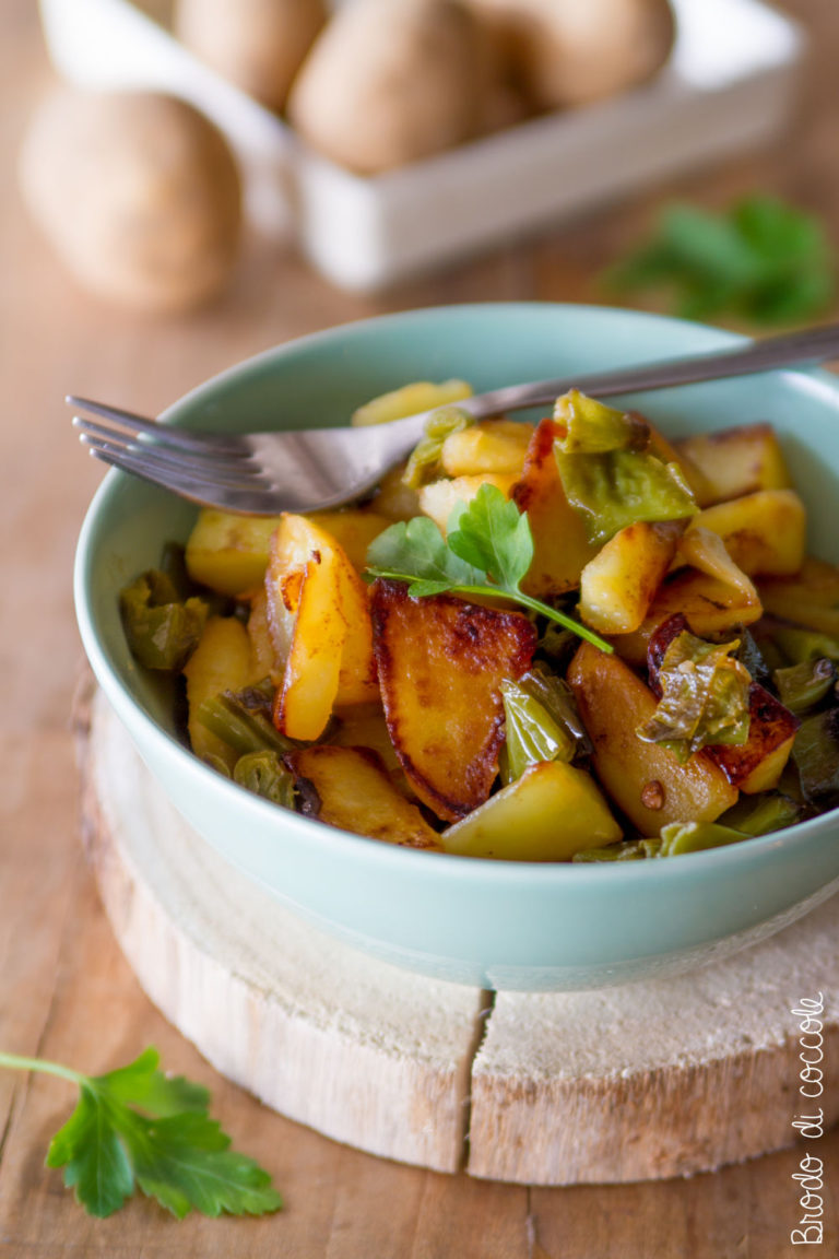 Friggitelli e patate in padella