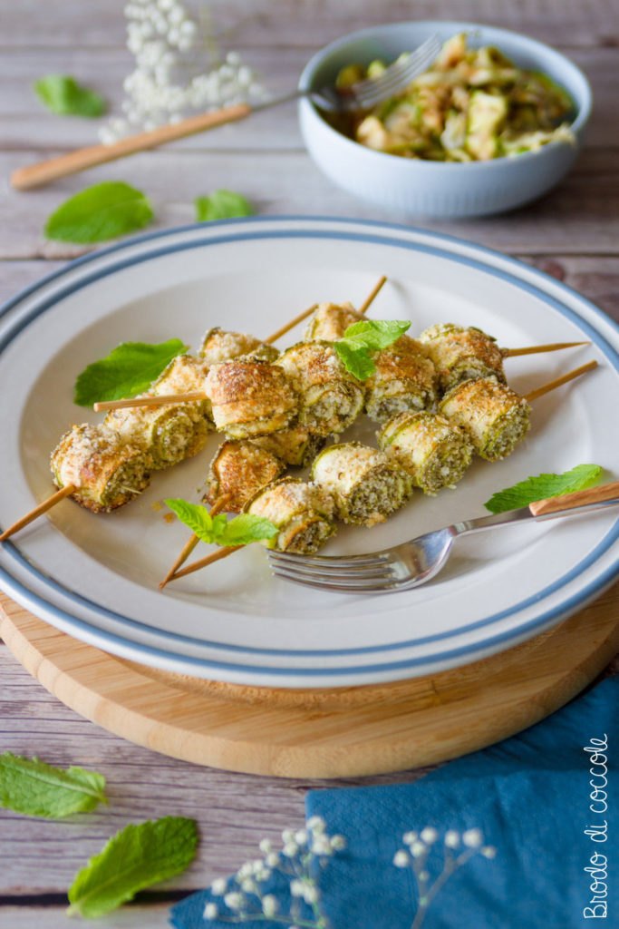 Spiedini di zucchine alle erbe aromatiche