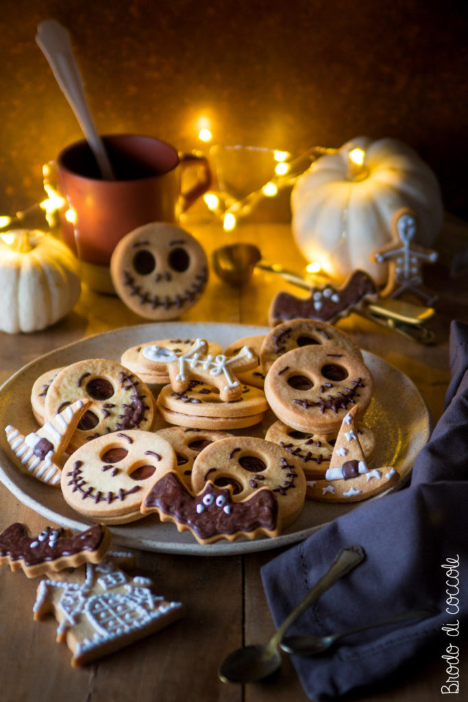 Biscotti scheletrini per Halloween