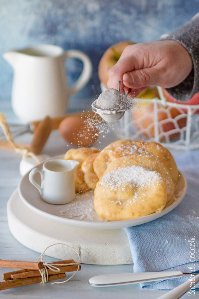 Frittelle di mele al forno