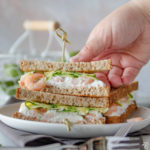 Sandwich con ricotta, gamberi e zucchine