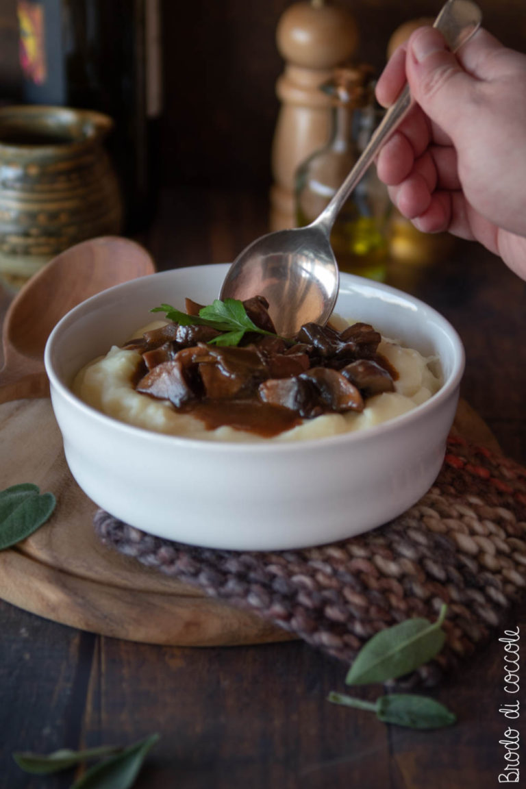 Spezzatino di funghi (senza carne)