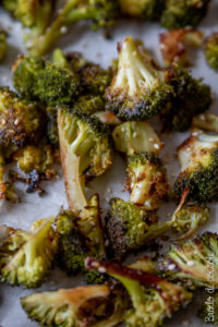 Broccoli al forno con salsa di soia
