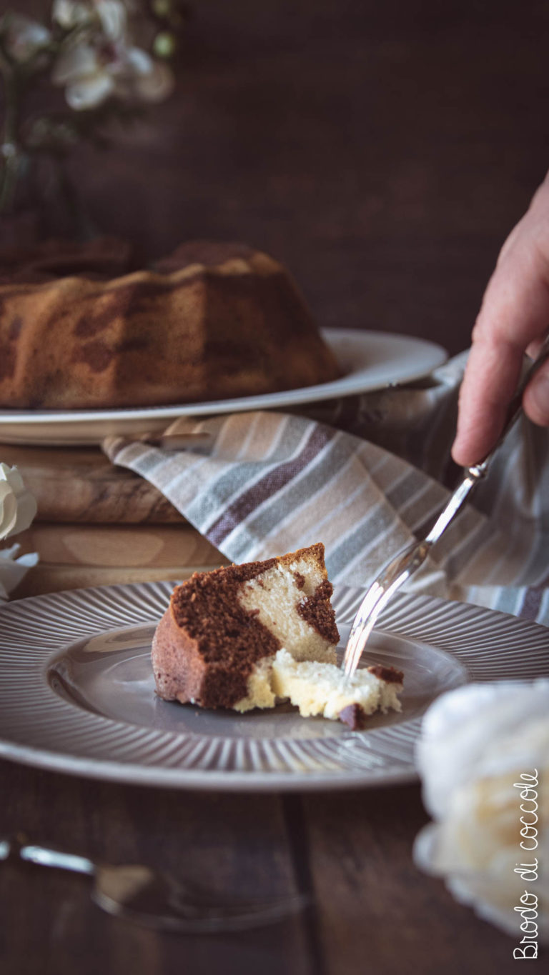 Ciambella bicolore vegan