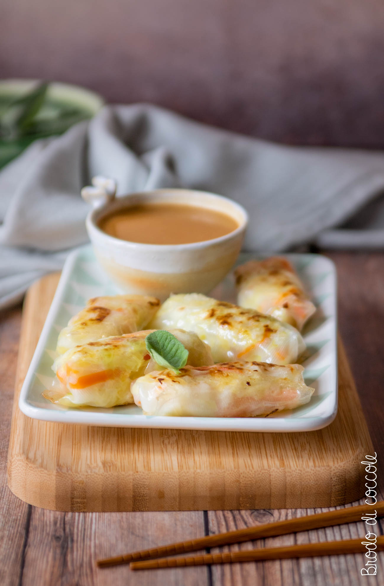 Involtini di carta di riso e verdure - Brodo di coccole