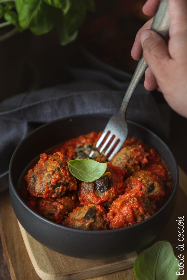 Polpette di melanzane al pomodoro